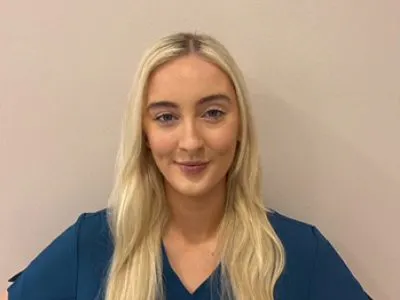 Chloe Dunlop Shore Road