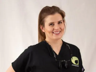 Ellie Baxter Dentist Ashby Dental And Implant Clinic