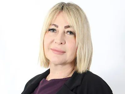 Julie Howes Psbe 1025 Web