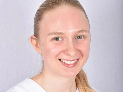 Laura Rodrigues Dental Academy